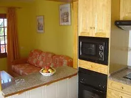 Castillo Beach Bungalows 호텔 2*